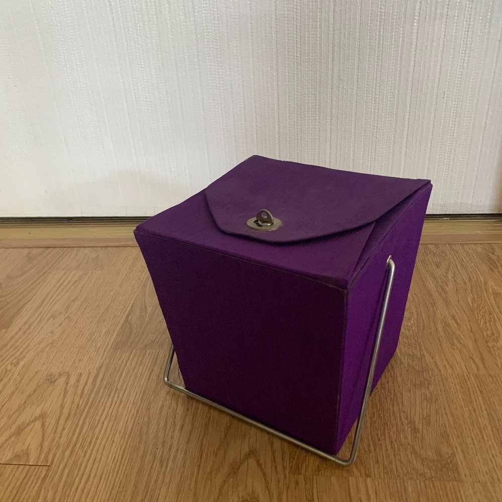 Vintage 90s/Y2K Purple Box Takeout Shape Purse